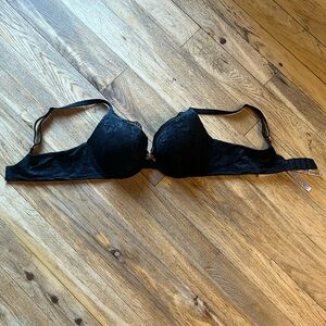 Black Victoria secret body by Victoria perfect shape 36C bra